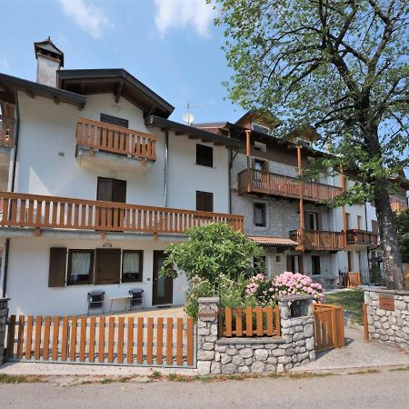 Apartment Albergo Diffuso - Cjasa De Pagnocca-1 By Interhome Барчис Экстерьер фото